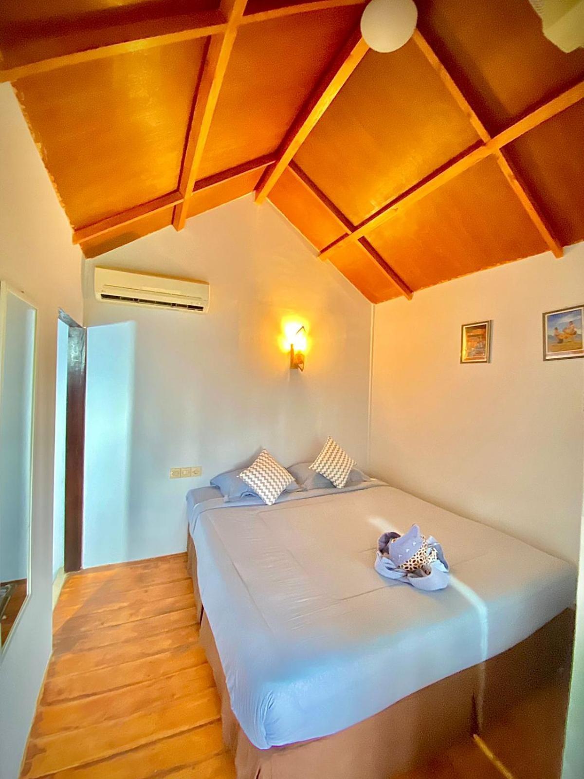 Poetri Bungalow & Restaurant Senaru Esterno foto